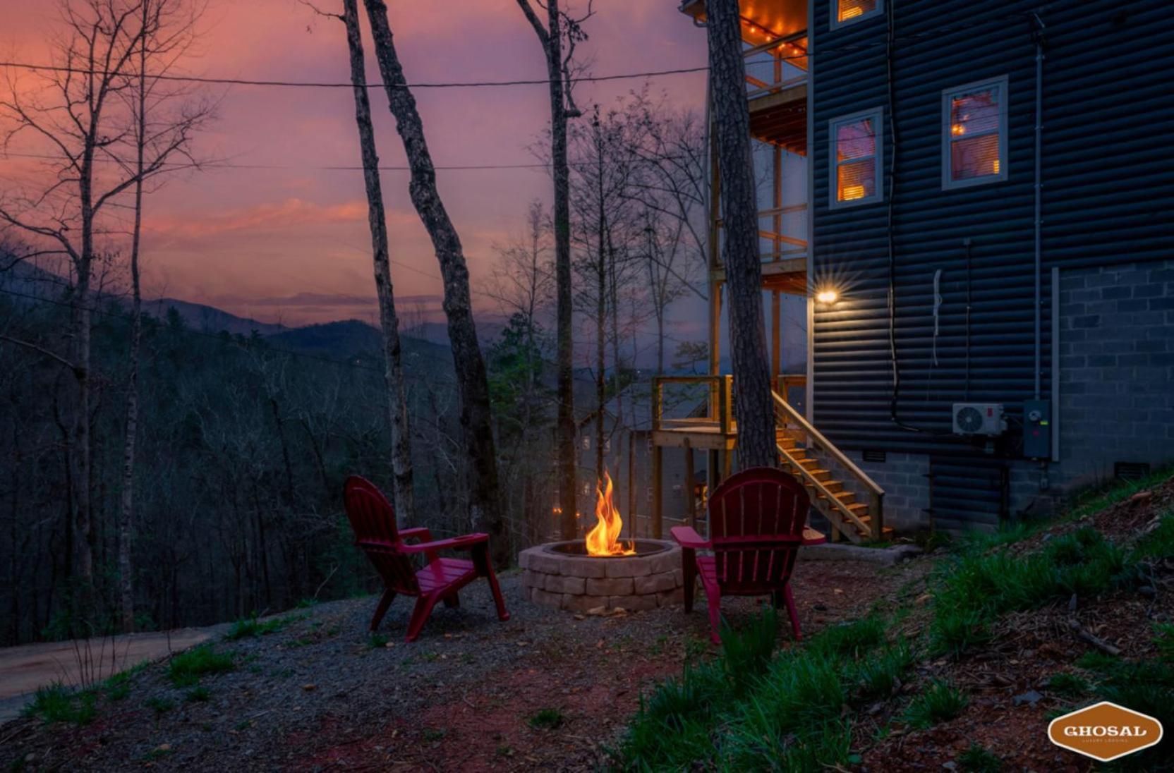 Tranquil Mountain Getaway By Ghosal Luxury Lodging جاتلينبرج المظهر الخارجي الصورة