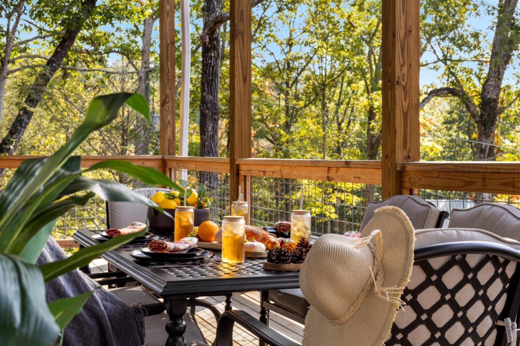 Tranquil Mountain Getaway By Ghosal Luxury Lodging جاتلينبرج المظهر الخارجي الصورة