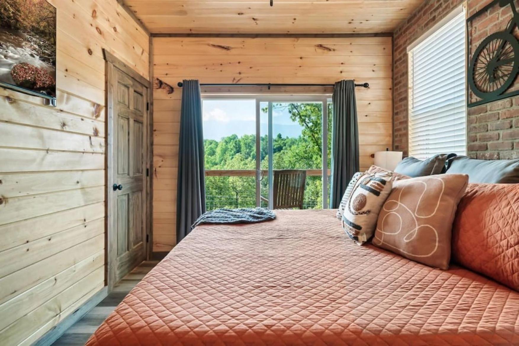 Tranquil Mountain Getaway By Ghosal Luxury Lodging جاتلينبرج المظهر الخارجي الصورة