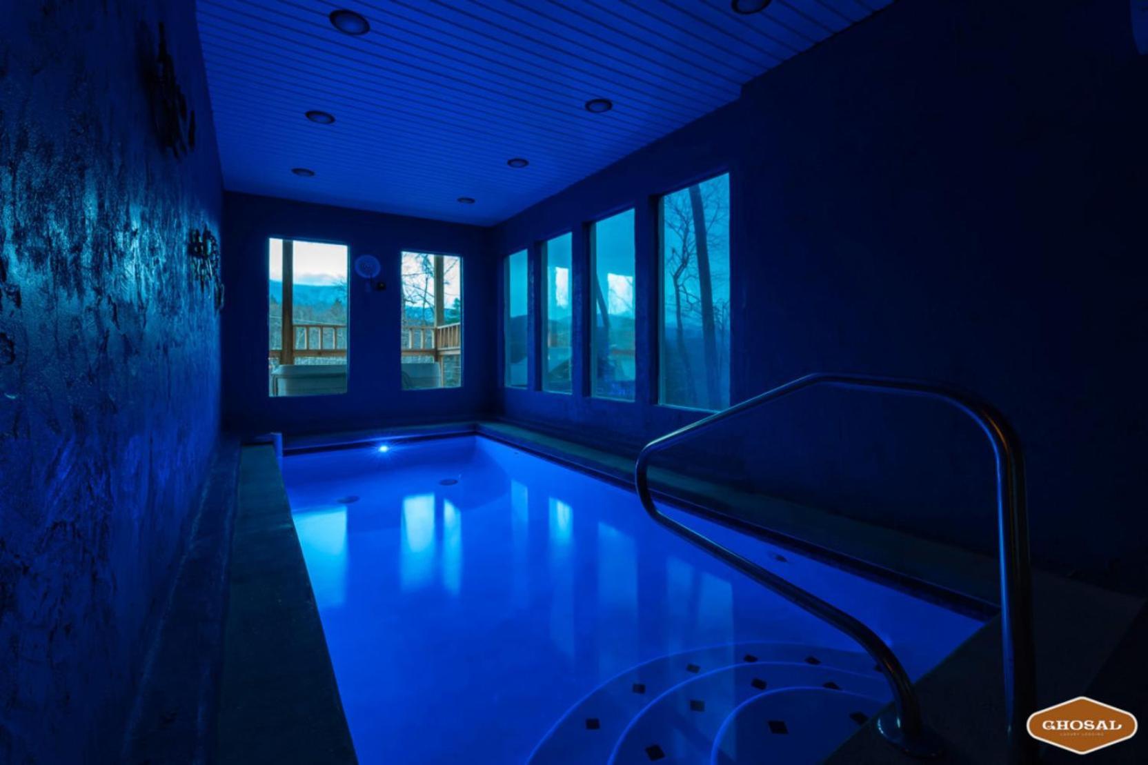 Tranquil Mountain Getaway By Ghosal Luxury Lodging جاتلينبرج المظهر الخارجي الصورة